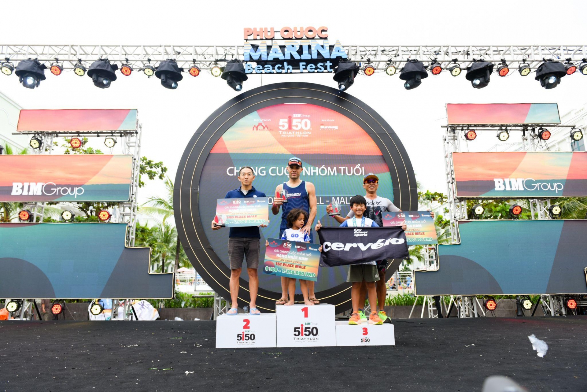 Những hình ảnh ấn tượng từ sự kiện 5150 Triathlon đầu tiên tại Việt Nam