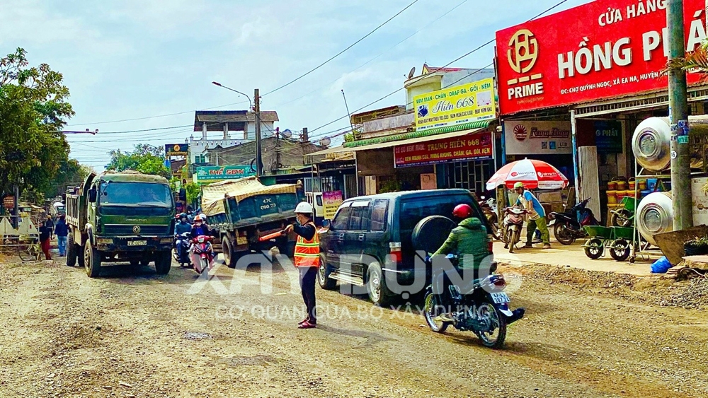 Đắk Lắk: Kịp thời khắc phục, đảm bảo ATGT tuyến Tỉnh lộ 2 sau phản ánh của Báo điện tử Xây dựng