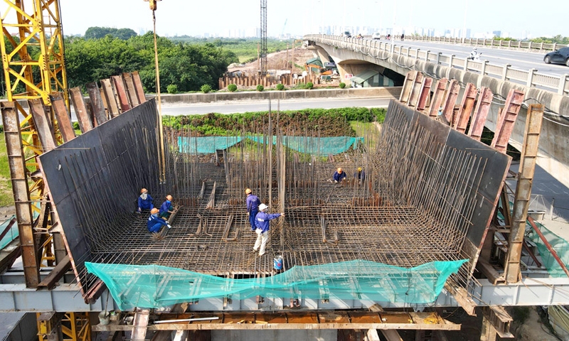 Dự án có hai chủ đầu tư, phân chia chi phí quản lý thế nào?