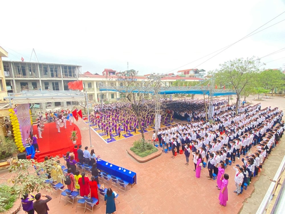 Ong vàng vô địch 2023 - Cơ hội tỏa sáng tài năng anh ngữ cùng Regal Edu