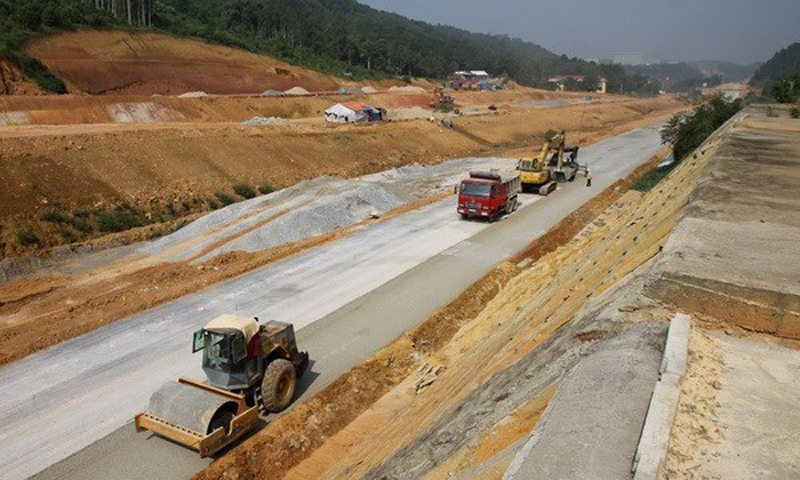 Tăng cường kiểm định chất lượng trong thi công dự án kết nối giao thông miền núi phía bắc