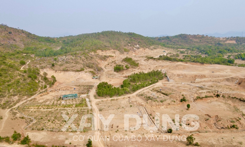 Cam Ranh (Khánh Hòa): Cận cảnh loạt sai phạm mới phát sinh tại khu vực núi Hòn Rồng