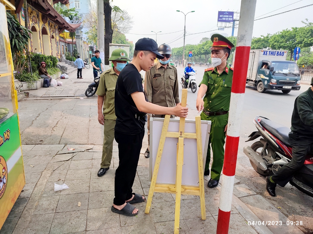 Các quận Đống Đa, Hoàng Mai huy động tối đa nguồn lực để lập lại trật tự đô thị