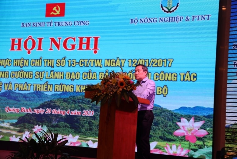 Tăng cường sự lãnh đạo của Đảng đối với công tác quản lý, bảo vệ và phát triển rừng