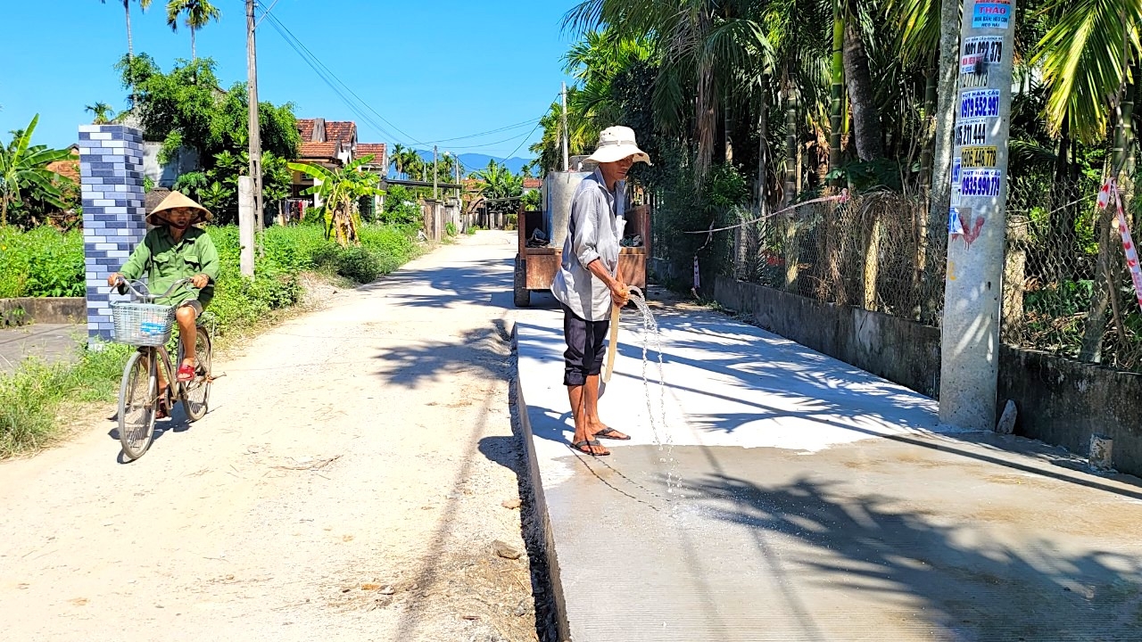 Quảng Ngãi: Công trường dự án đường huyện ĐH.56C nhộn nhịp sau phản ánh của Báo điện tử Xây dựng