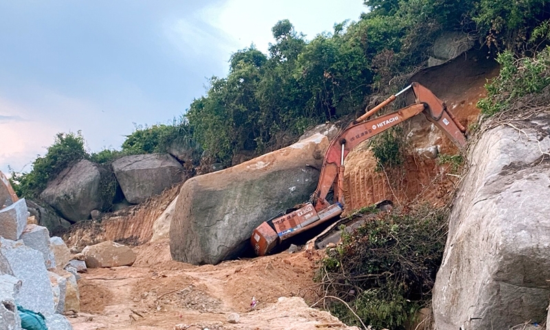 Phú Yên: Tai nạn lao động khiến một tài xế xe máy đào tử vong