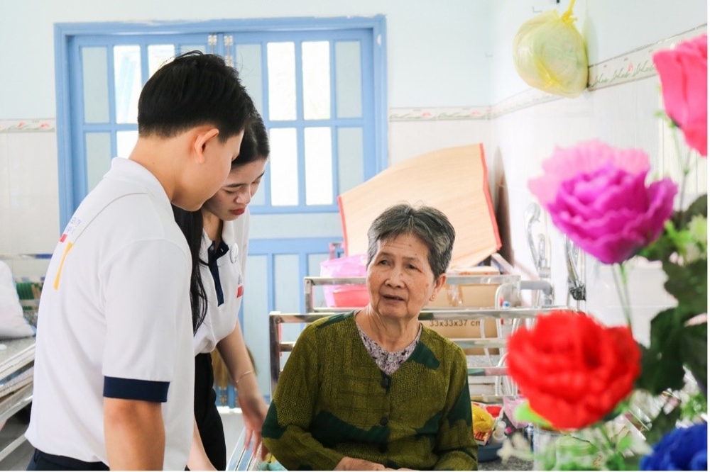 Gần đến ngày biểu diễn, chương trình “Mẹ là tình yêu” được cộng đồng tích cực lan tỏa