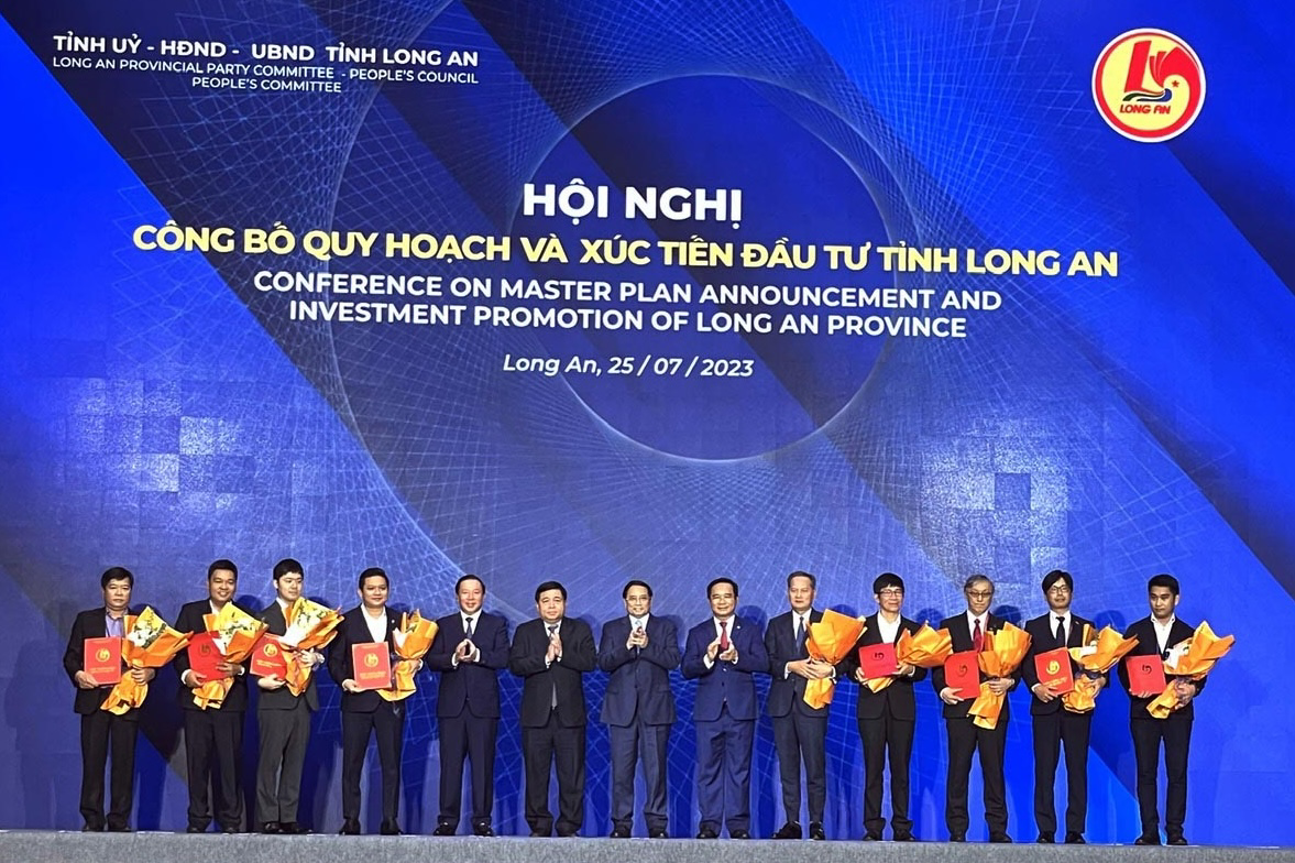 Thủ tướng: Long An cần khai thác hiệu quả không gian phát triển