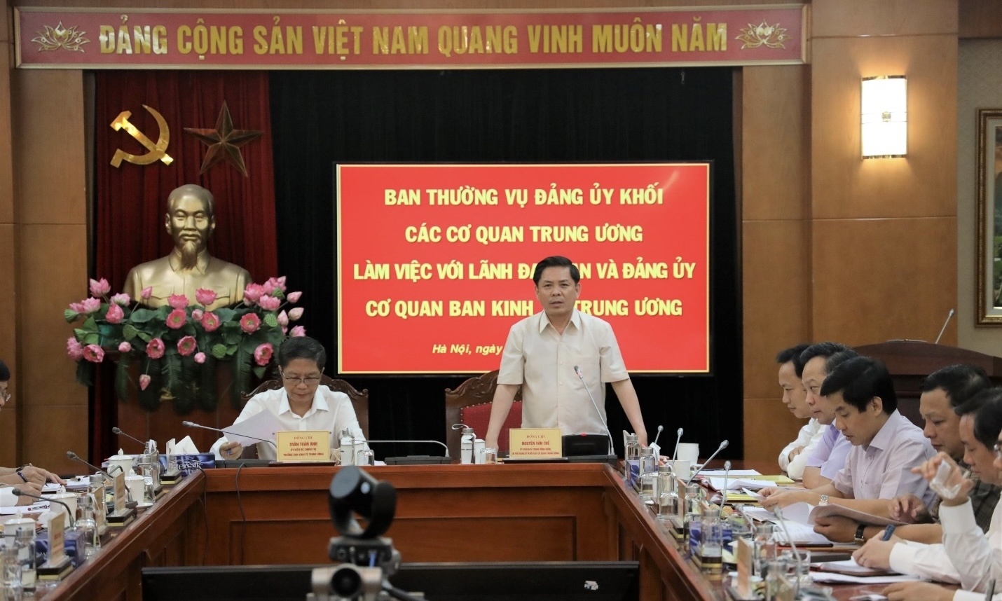 Ban Thường vụ Đảng ủy Khối các cơ quan Trung ương làm việc với với Lãnh đạo Ban và Đảng ủy Ban Kinh tế Trung ương