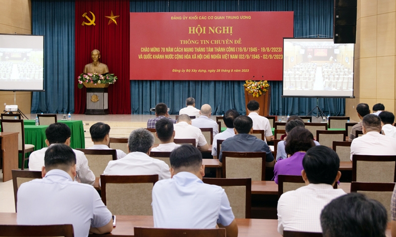 Đảng ủy Bộ Xây dựng dự Hội nghị thông tin chuyên đề quý III/2023