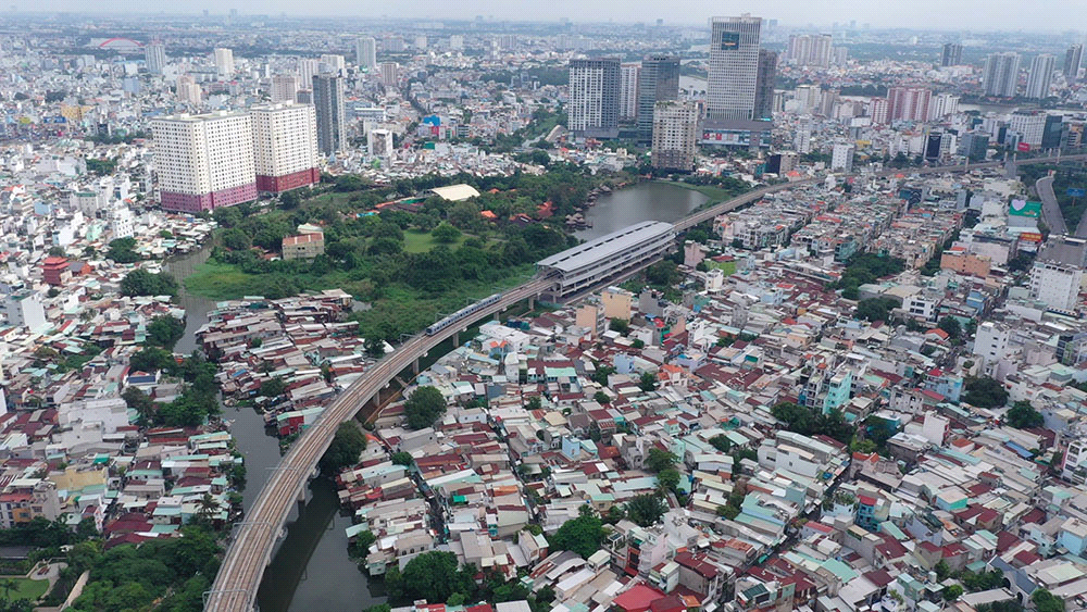 Lần đầu tiên, metro số 1 chạy thử toàn tuyến sau hơn 10 năm khởi công