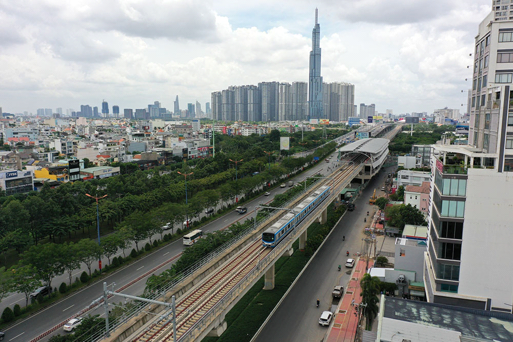 Lần đầu tiên, metro số 1 chạy thử toàn tuyến sau hơn 10 năm khởi công