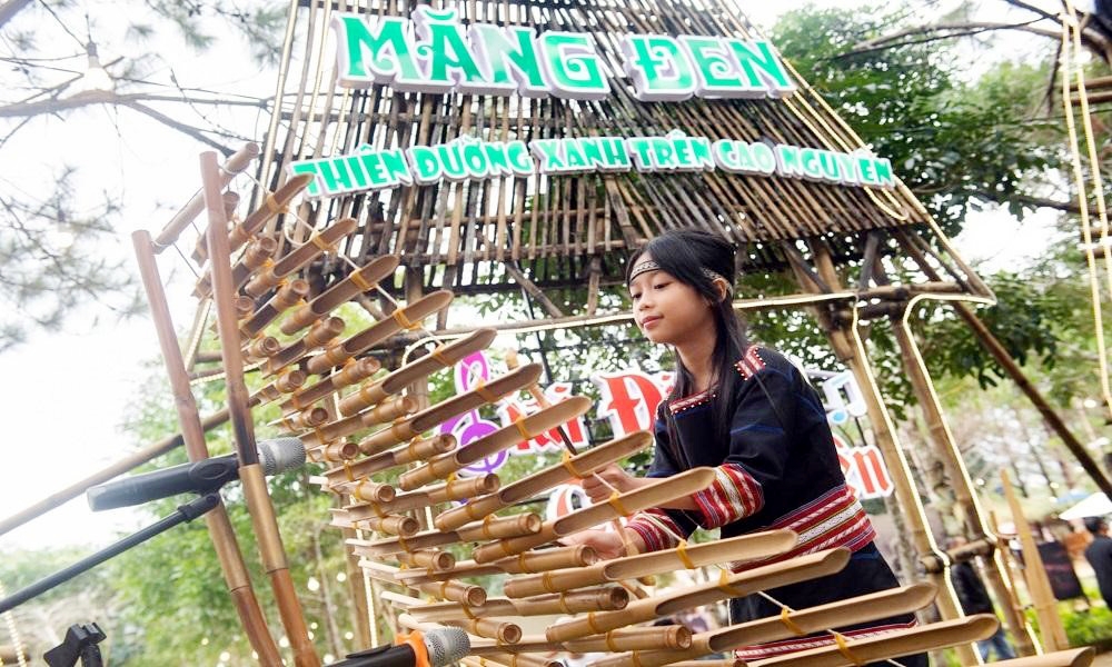 Kon Tum: Hàng trăm nghìn du khách đến tham quan tại Khu du lịch sinh thái Măng Đen