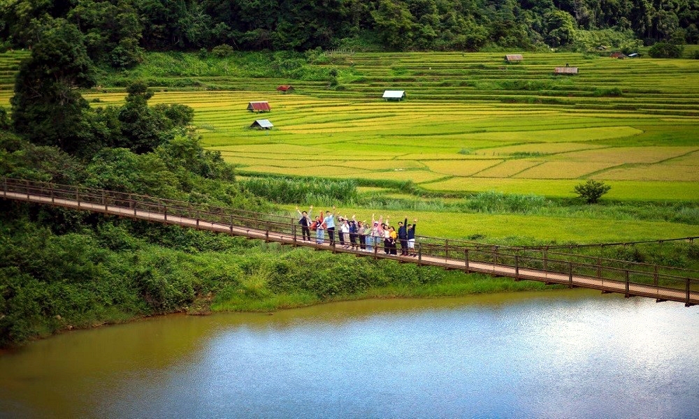 Kon Tum: Hàng trăm nghìn du khách đến tham quan tại Khu du lịch sinh thái Măng Đen