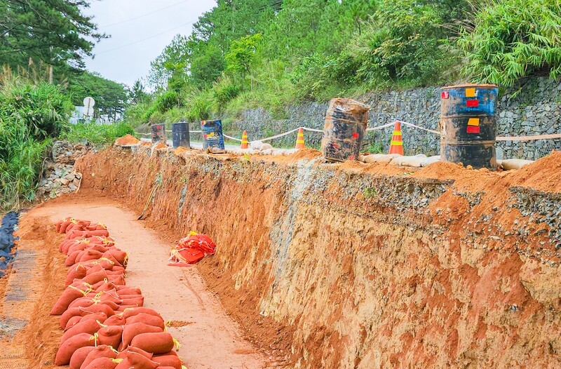 Lâm Đồng: Khắc phục sạt lở trên Quốc lộ 27C tuyến Đà Lạt - Nha Trang