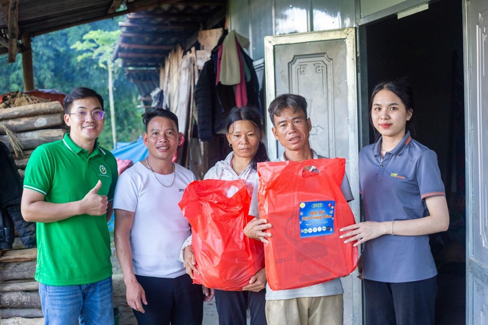 “Rực rỡ Hội trăng rằm” tại bản vùng cao tỉnh Lai Châu