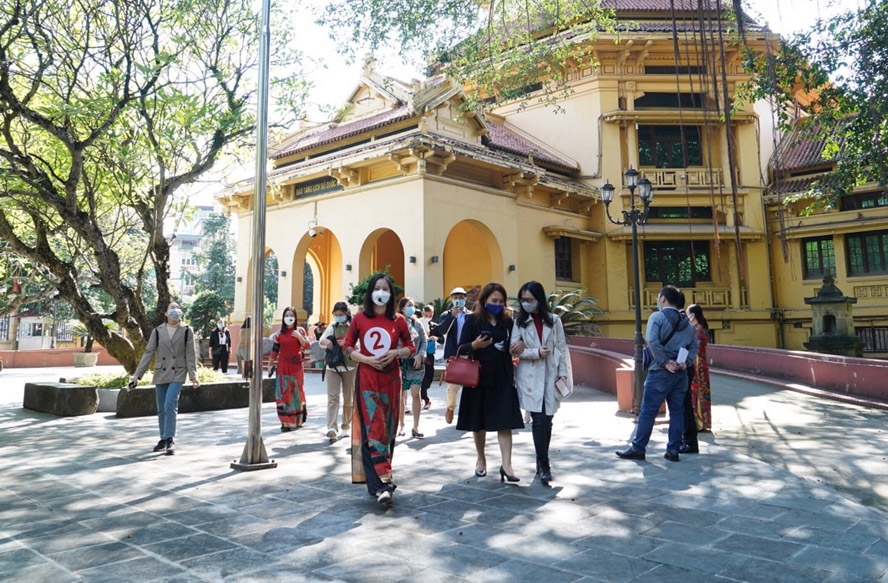 Du lịch Hà Nội đạt đỉnh trong tháng 7, thị trường bất động sản nhà ở vẫn tồn tại nhiều thách thức trong quý III/2023