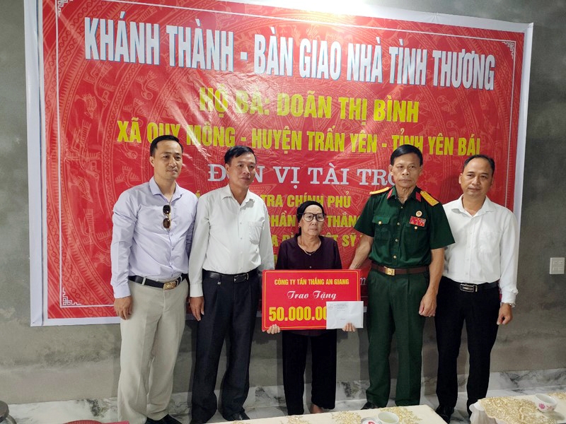 Yên Bái: Khánh thành, bàn giao 3 nhà tình nghĩa tại huyện Trấn Yên