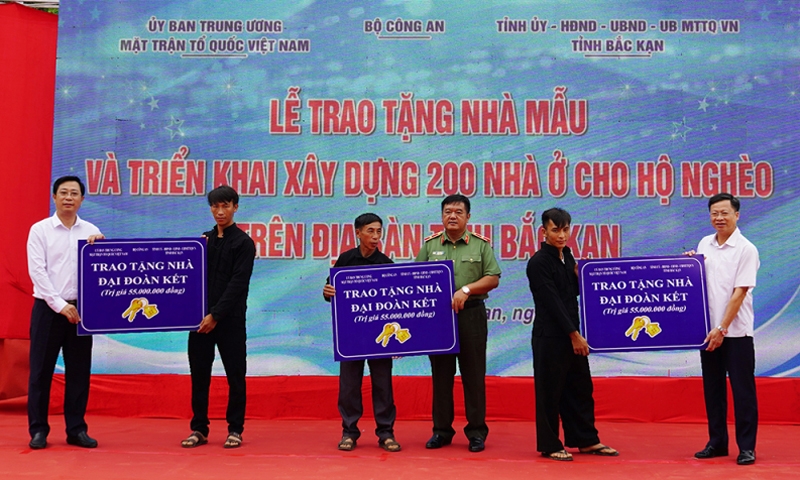 Thêm 200 hộ nghèo tỉnh Bắc Kạn có nhà ở ngay trong năm 2023