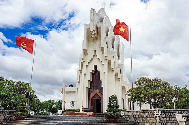 Phú Yên: Quản lý, khai thác di tích kiến trúc nghệ thuật Tháp Nhạn