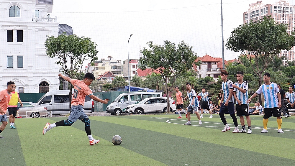 Giao lưu bóng đá giữa Đoàn TN Bộ Xây dựng, Đoàn TN Sở Xây dựng tỉnh Quảng Ninh và Đoàn TN Văn phòng UBND tỉnh Quảng Ninh