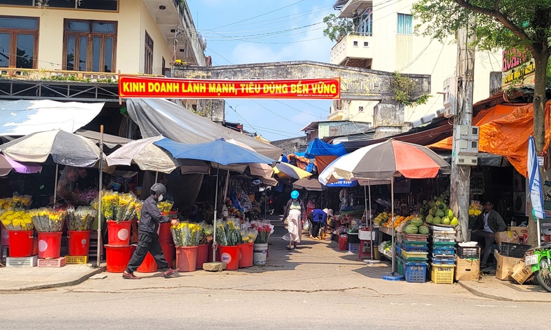 Thành phố Quảng Ngãi hoàn tất công tác chuyển dời chợ Hàng Rượu