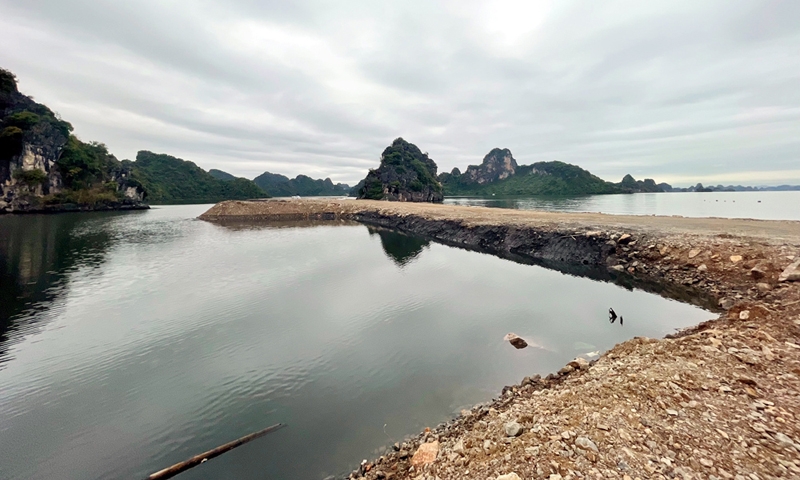 Quảng Ninh: Khu đô thị 10B liệu có chồng lấn di sản vịnh Hạ Long