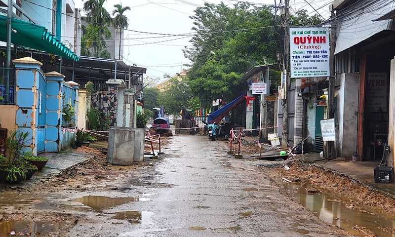 Thành phố Quảng Ngãi: Đình chỉ thi công nếu phát hiện làm đường không đạt chất lượng