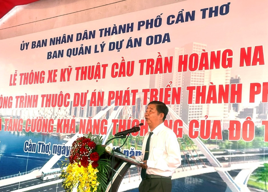 Cần Thơ: Thông xe kỹ thuật cầu Trần Hoàng Na