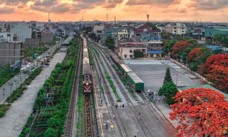 Tăng cường thêm 8 chuyến tàu tuyến Bắc - Nam dịp Tết Nguyên đán