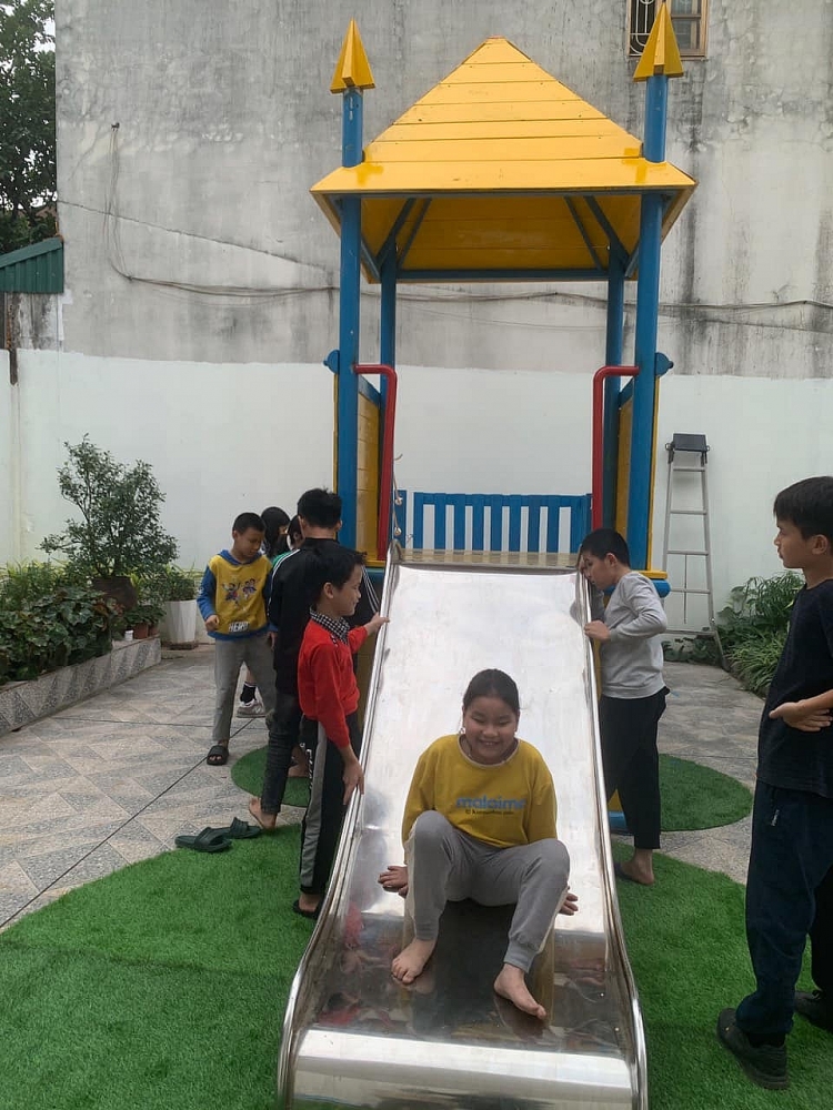 Think Playgrounds bàn giao sân chơi cho trẻ em khiếm thị tại Bắc Ninh