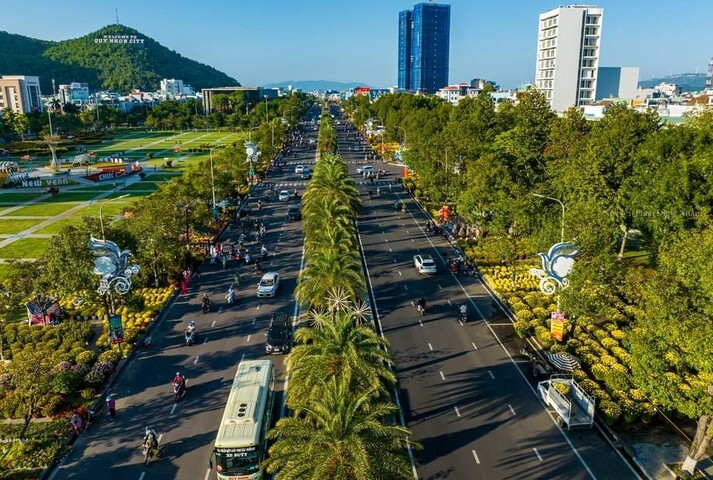 Bình Định: Quy Nhơn lung linh sắc màu đón Tết