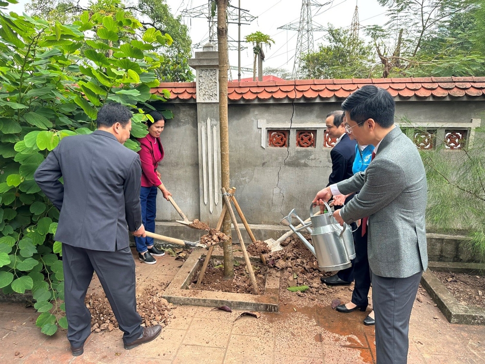 Hà Nội: Phường Hạ Đình phát động Tết trồng cây đời đời nhớ ơn Bác Hồ