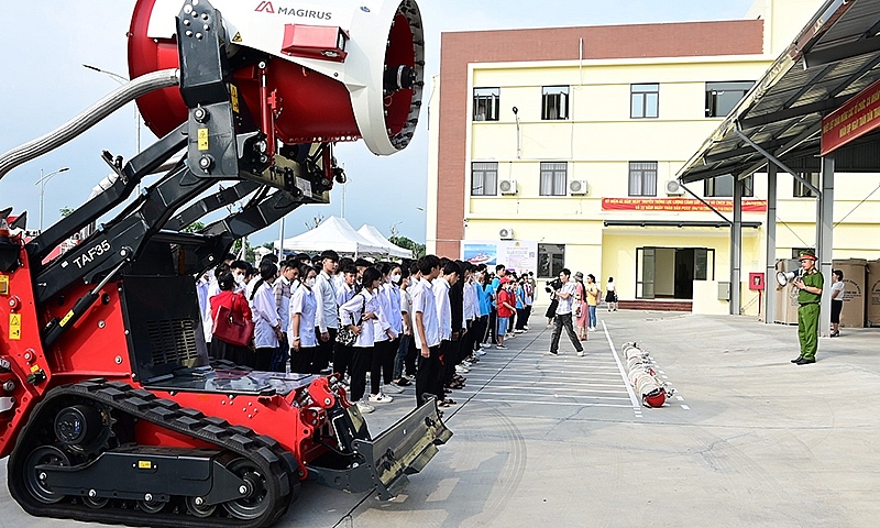 Hải Phòng: Tổ chức tuyên truyền, trải nhiệm, thực hành chữa cháy và cứu nạn cứu hộ