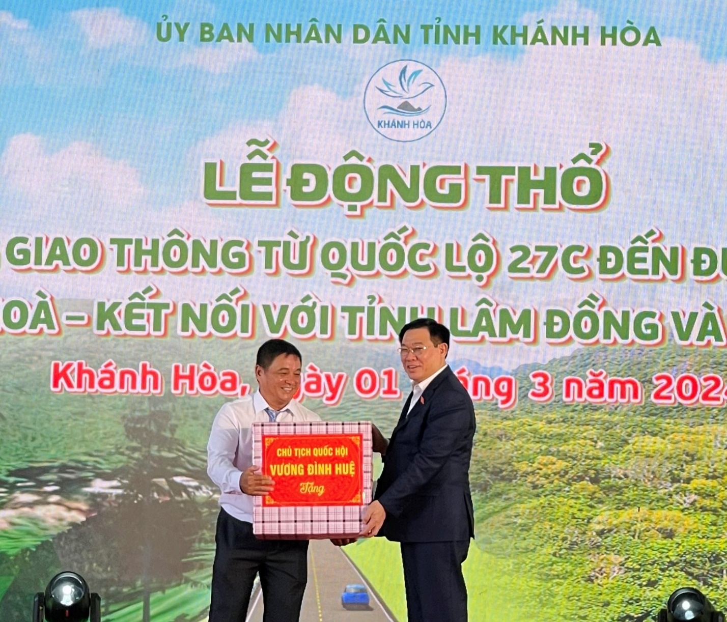 Chủ tịch Quốc hội dự lễ động thổ tuyến đường nối Khánh Hòa, Ninh Thuận, Lâm Đồng