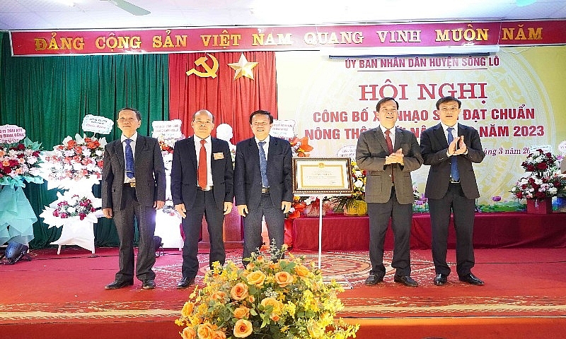 Sông Lô (Vĩnh Phúc): Thêm 2 xã đạt chuẩn xã nông thôn mới nâng cao năm 2023