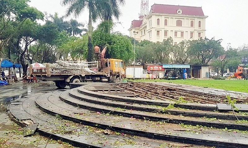 Ninh Bình: Tháo dỡ các ki-ốt và công trình tại tuyến phố đi bộ kém hiệu quả