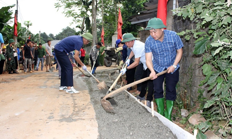 Yên Bái: Huyện Yên Bình kiên cố hóa đường giao thông nông thôn