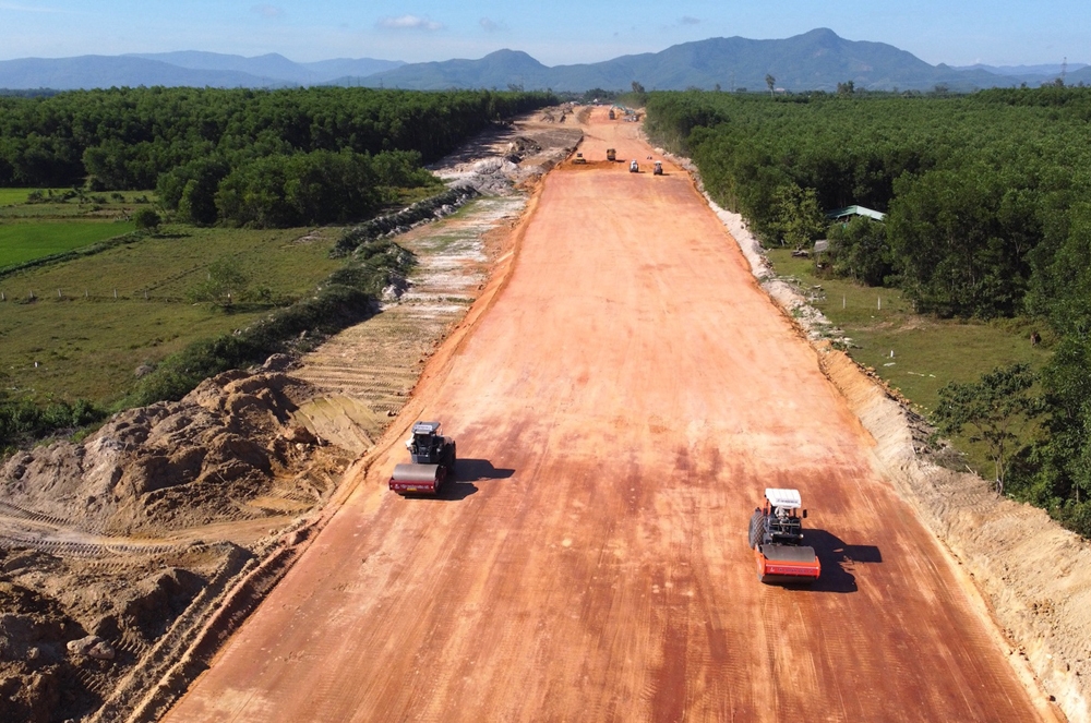 Cao tốc Quảng Ngãi – Hoài Nhơn đã được thi công tới đâu?