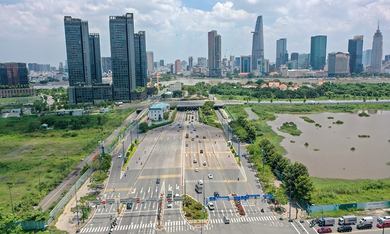 Hạ tầng Thành phố Hồ Chí Minh ngày càng khang trang, hiện đại