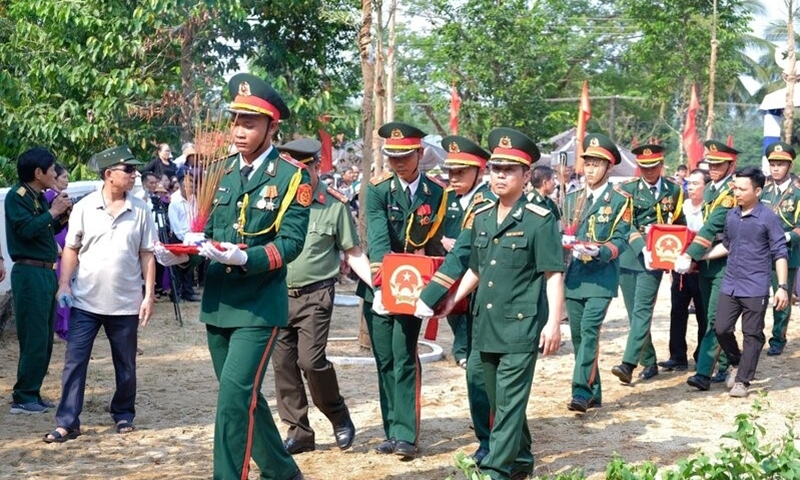 Bình Định: Thiêng liêng Lễ truy điệu và an táng hài cốt liệt sỹ hy sinh ở Cao điểm 174