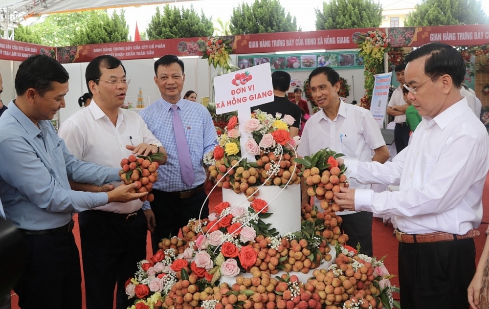 Lục Ngạn (Bắc Giang): Phát triển du lịch, dịch vụ từ các sản phẩm đặc trưng