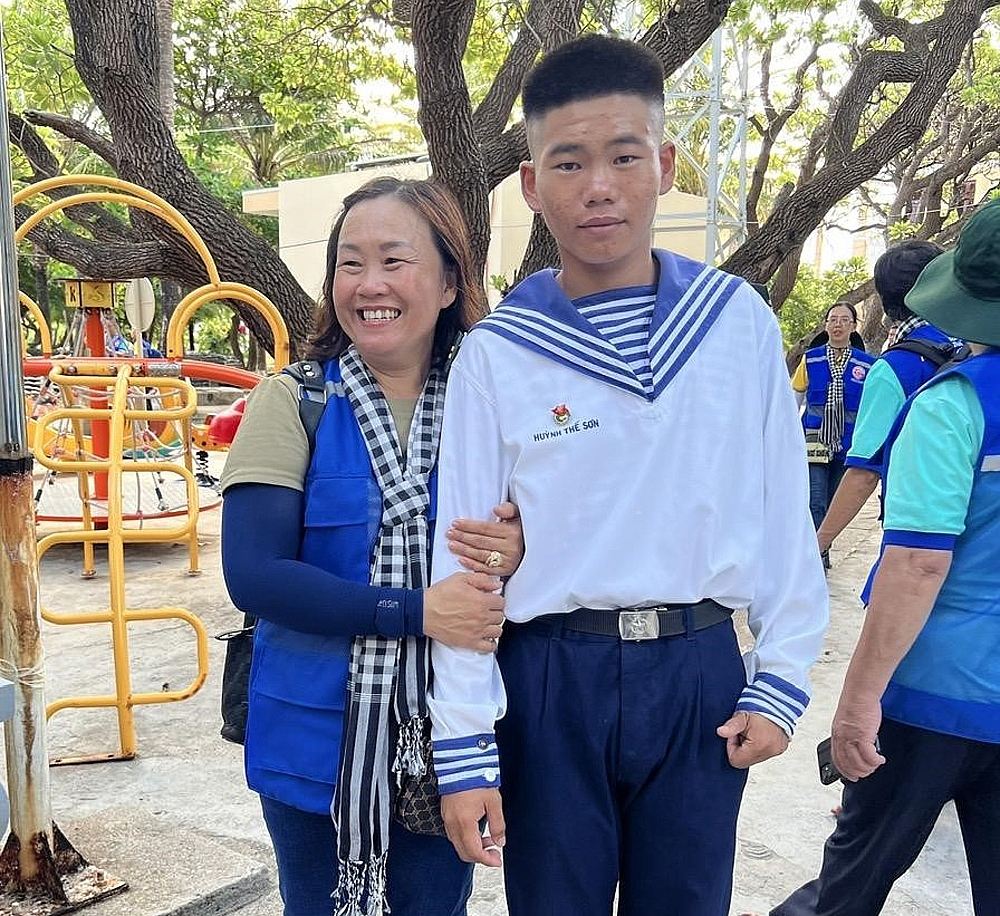 Trường Sa mãi trong tim tình cảm quê hương