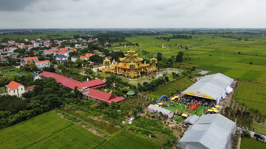 Hưng Yên: Hàng nghìn phật tử tham dự Đại lễ Phật đản tại chùa Phúc Lâm