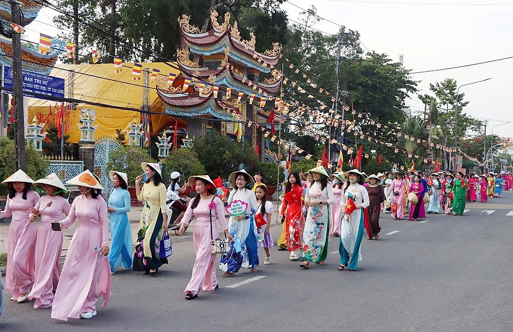 200.000 lượt người tham quan, du lịch Lễ hội Sen Đồng Tháp lần thứ II năm 2024