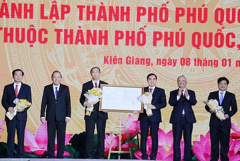 Bài 1: Diện mạo thành phố biển đảo Phú Quốc đã nhiều thay đổi