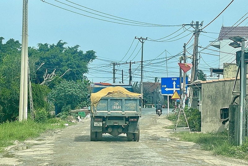 Khánh Hòa: Khai thác, bán cát trái chỉ đạo của UBND tỉnh