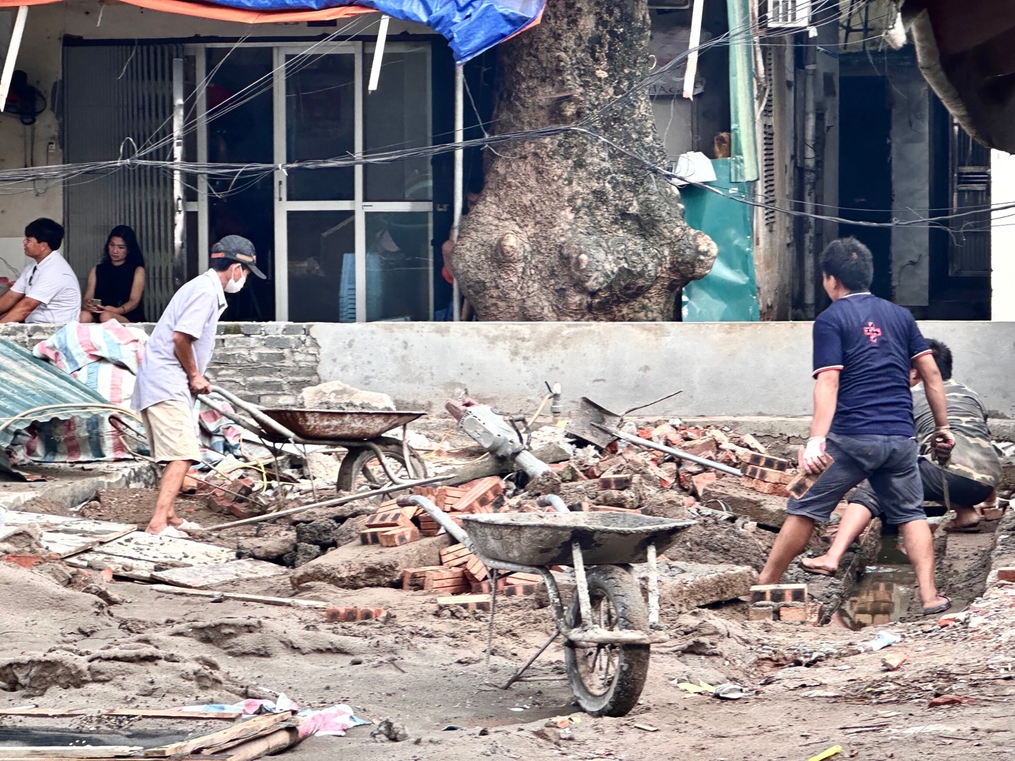 Bể nước ngầm dưới sân chơi - Nâng cao khả năng ứng phó với hỏa hoạn