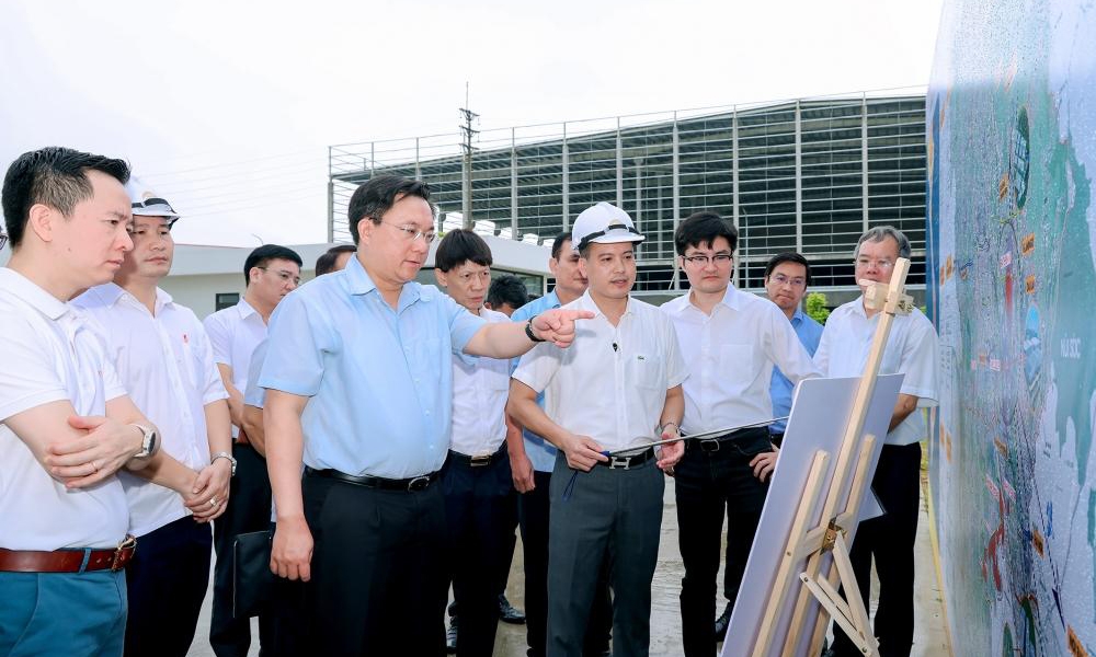 Chủ tịch UBND tỉnh Vĩnh Phúc thăm, làm việc tại các khu công nghiệp