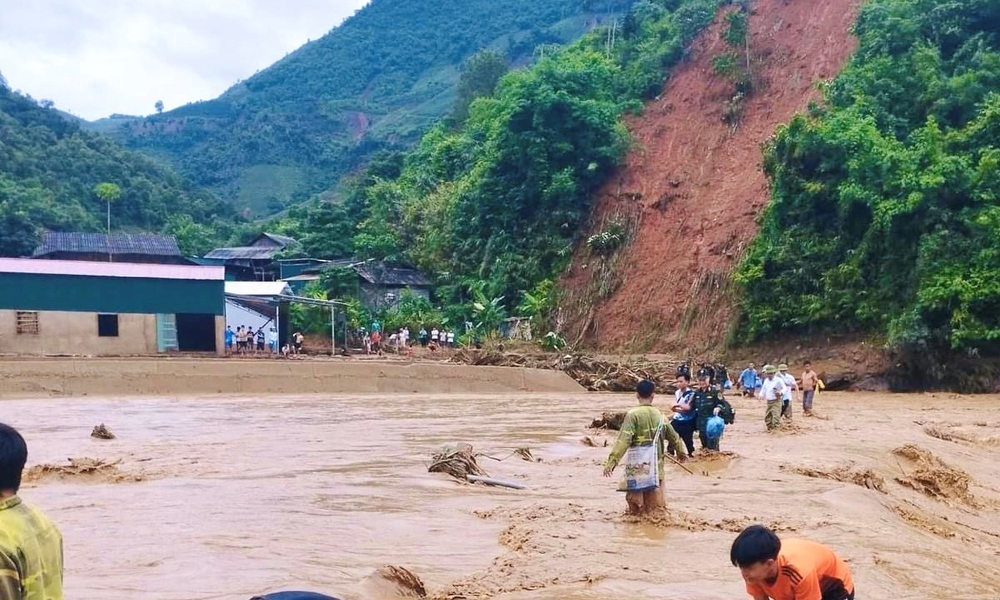 Sơn La: Tập trung ứng phó nguy cơ mưa lũ, sạt lở đất, lũ ống, lũ quét